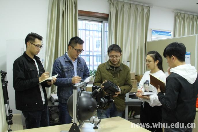 ������׌�b��֮�����M�n��