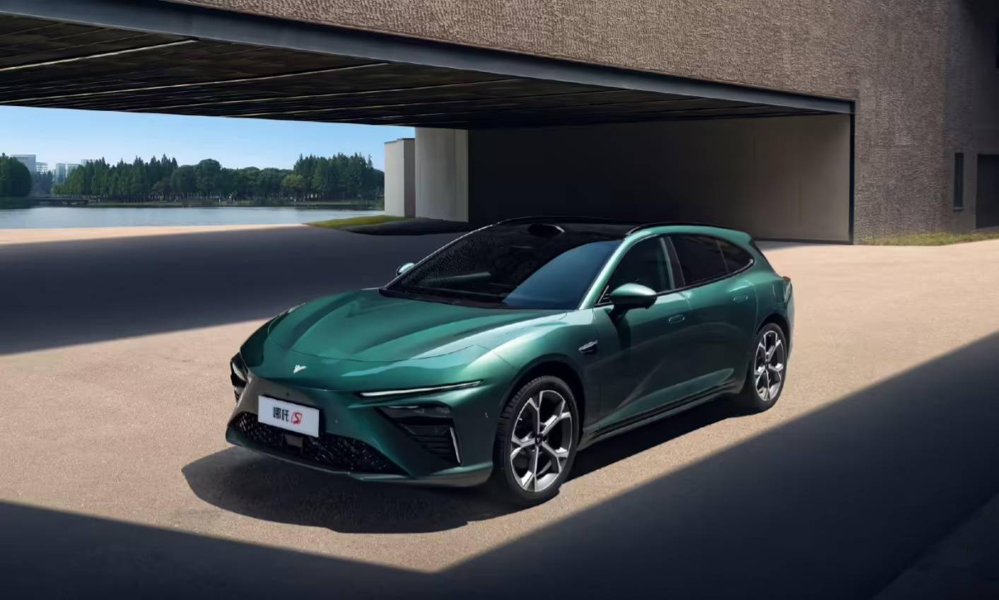 ��߸��܇��ʼ�˷��\�۱����Y1986�fԪ�ə�